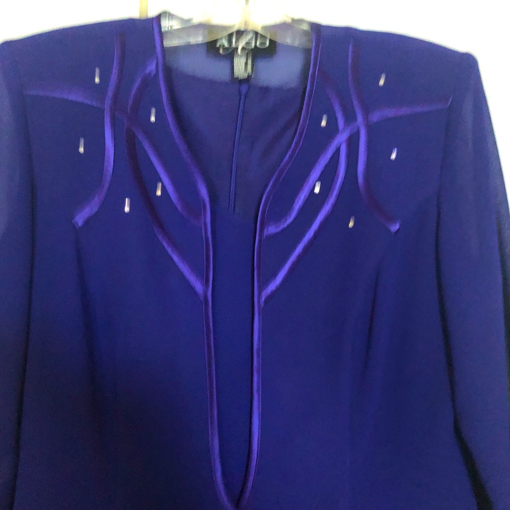 Mother-of-the -bride dress. Size 10. Deep royal blue.  Made in Canada, by ALGO.